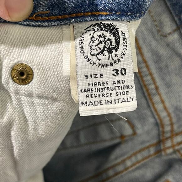 DIESEL Made in Italy Men’s Luster Slim Cut Light Wash Jean size 30 - Picture 5 of 9